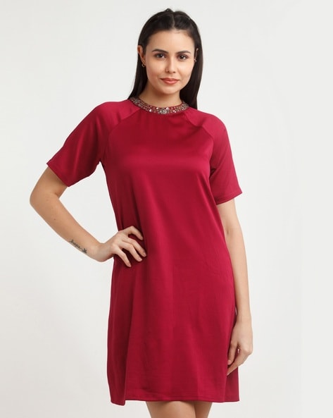 Maroon best sale shift dress