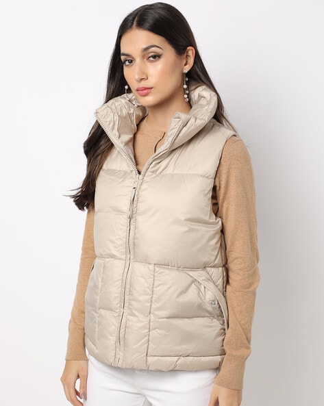 Gap womens shop puffer vest