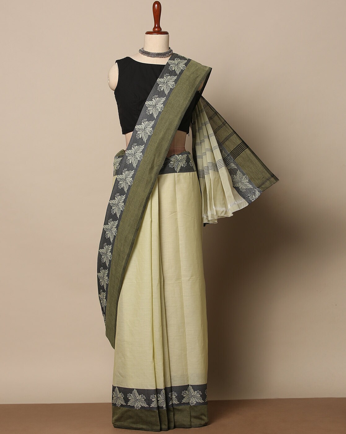 Buy Black Sarees for Women by GLORYANCE Online | Ajio.com