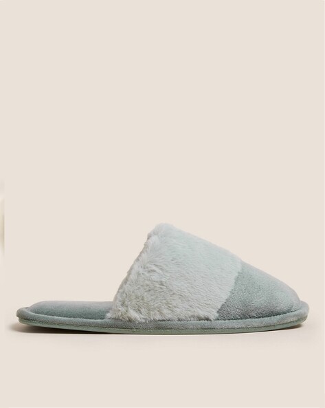 M&s fluffy online slippers