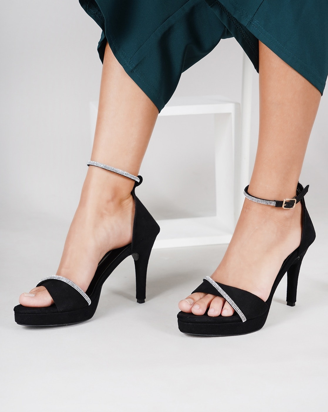 Lyla Strappy Heels in Black – Sunday Staples