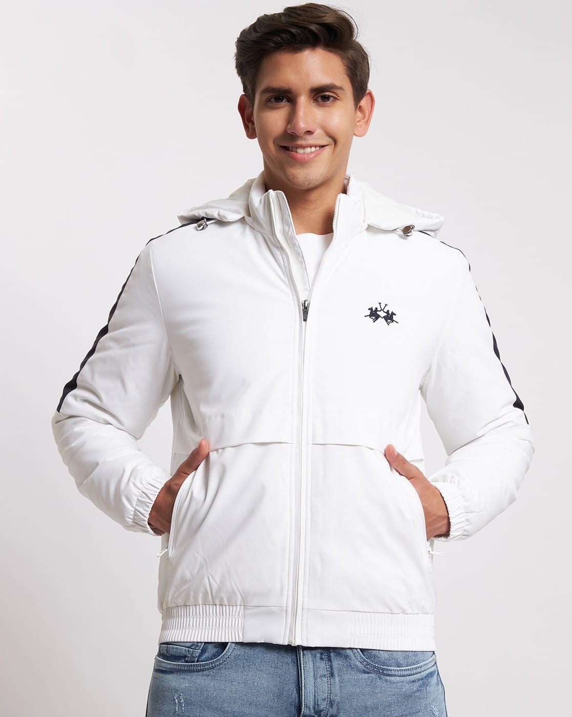 -1117Wx1400H-410345904-wh-