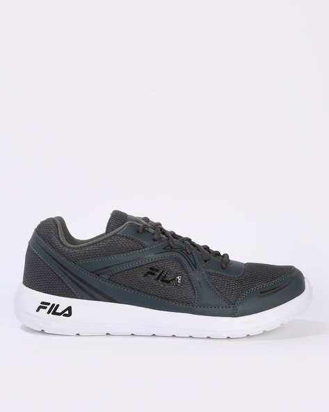 Fila dependent on sale running shoes