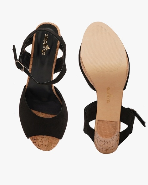 Closed toe chunky online sandals