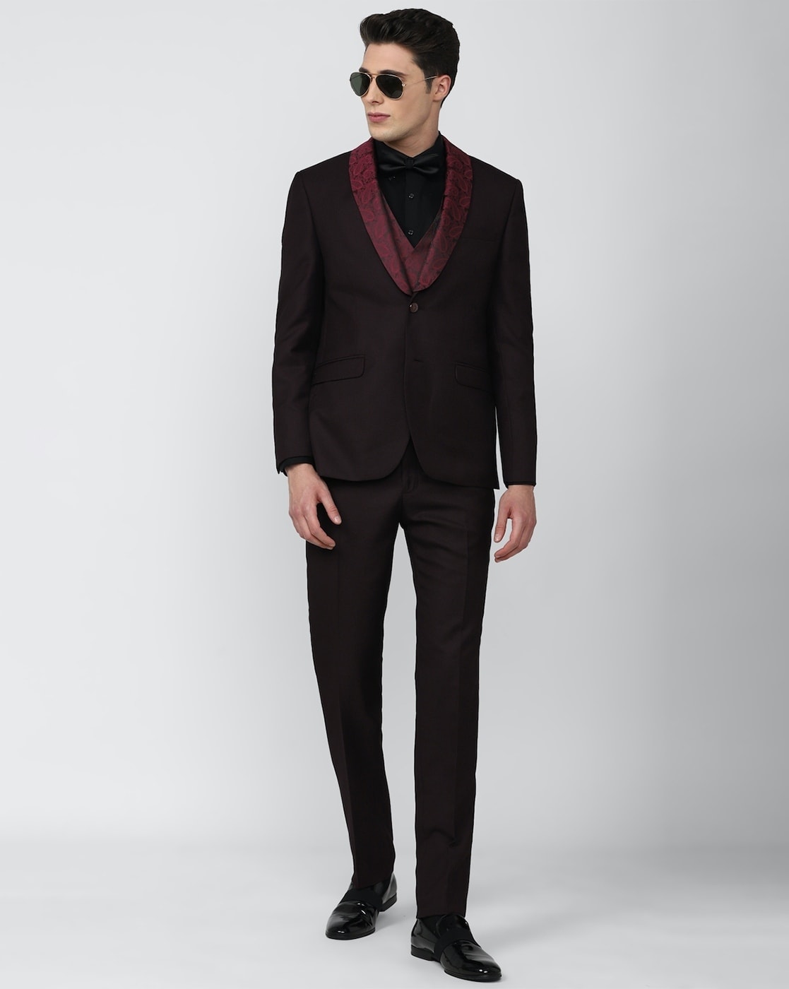 Men's Burgundy Suits & Tuxedos | Maroon Suits | Bradymensuit