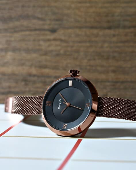 A1853 Enticer Women (LTP-E154MR-1ADF) Analog Wrist Watch