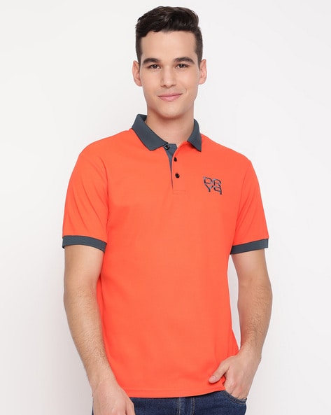 Orange t outlet shirt collar