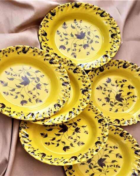Set of Printed Melamine Plates