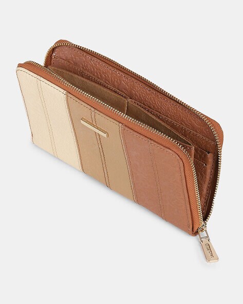 Ritu discount kumar wallets