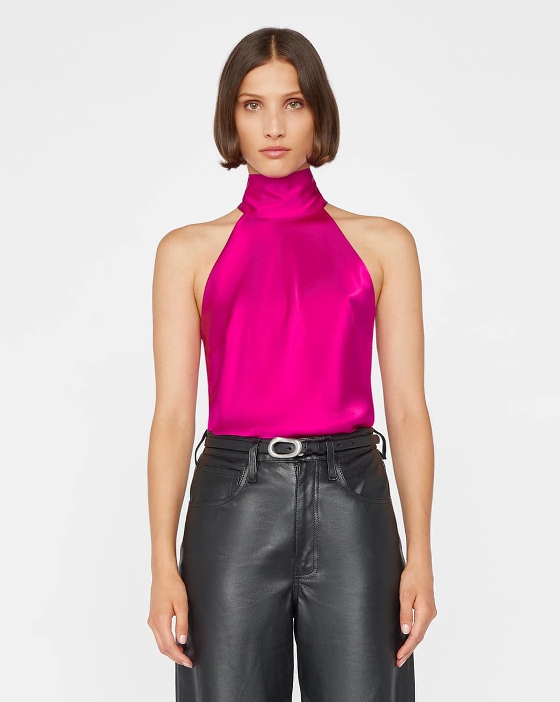-1117Wx1400H-469381251-magenta