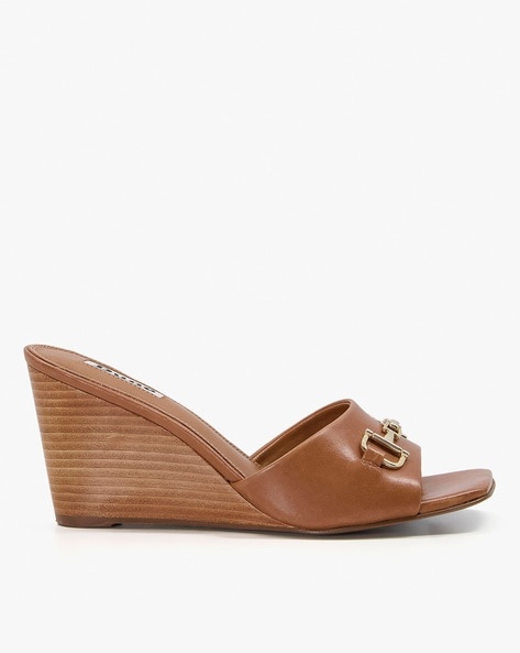 Tan discount wedges dune