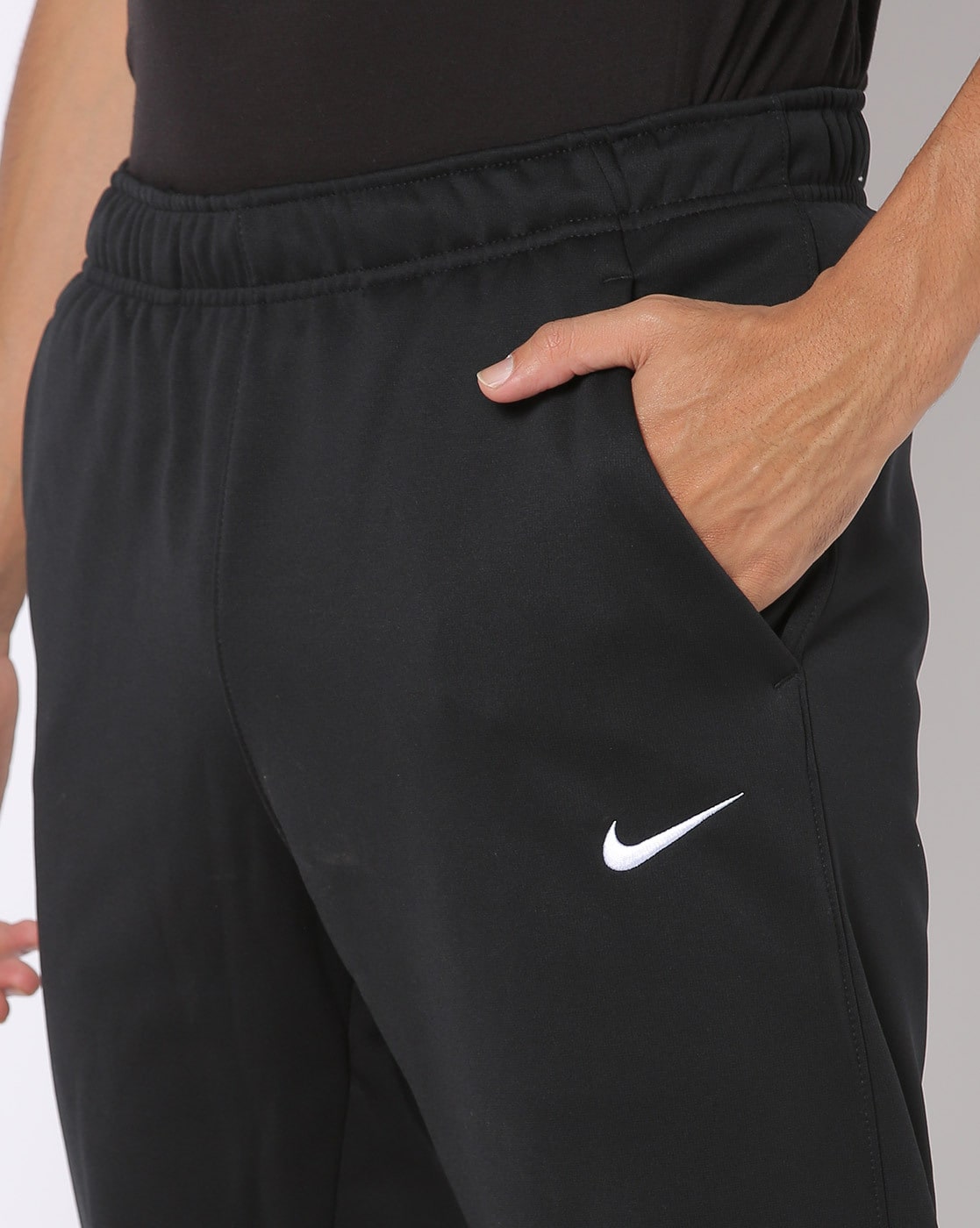 Shop Nike NSW Woven Cargo Pants FJ4934-010 black | SNIPES USA