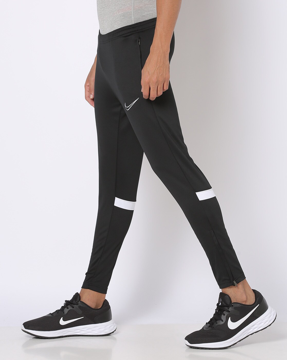 Black Training & Gym Pants & Tights. Nike.com