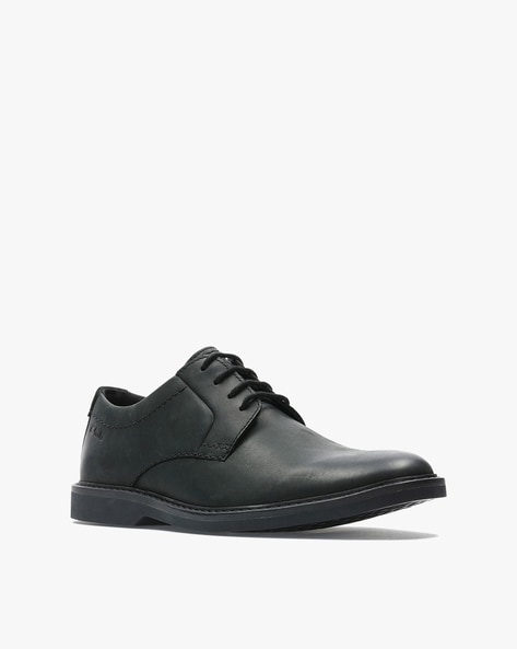 Clarks atticus plain clearance toe derby