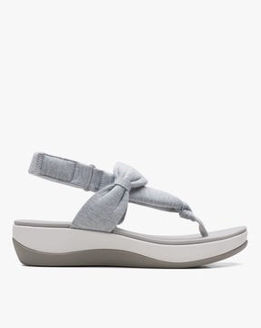 Clarks flat hotsell sandals wide fit