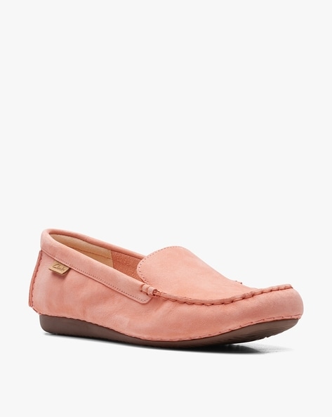 Round toe deals clarks loafers womens