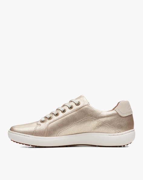 Clarks 2025 champagne shoes