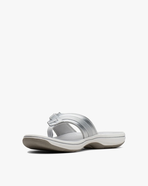 Clarks flip flops discount sale