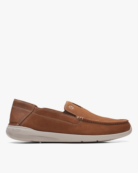 Eliminar moverse Museo Buy Tan Casual Shoes for Men by CLARKS Online | Ajio.com