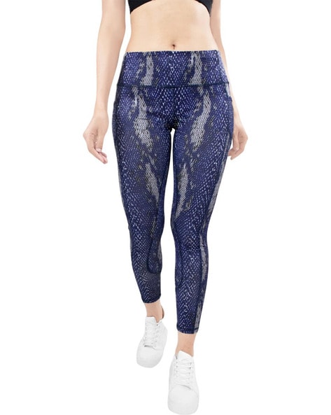 Traditional Connect Full Length Print Leggings – Blue with White – MICHELLE  SALINS