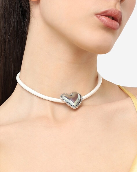 White hot sale heart choker