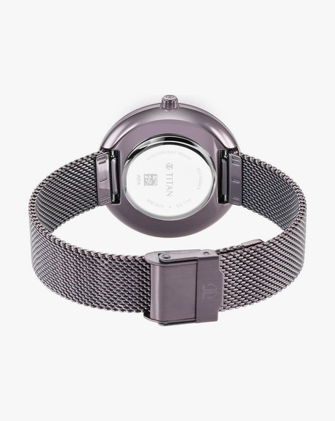 Titan 2525KL01 solar power watch : Amazon.in: Watches