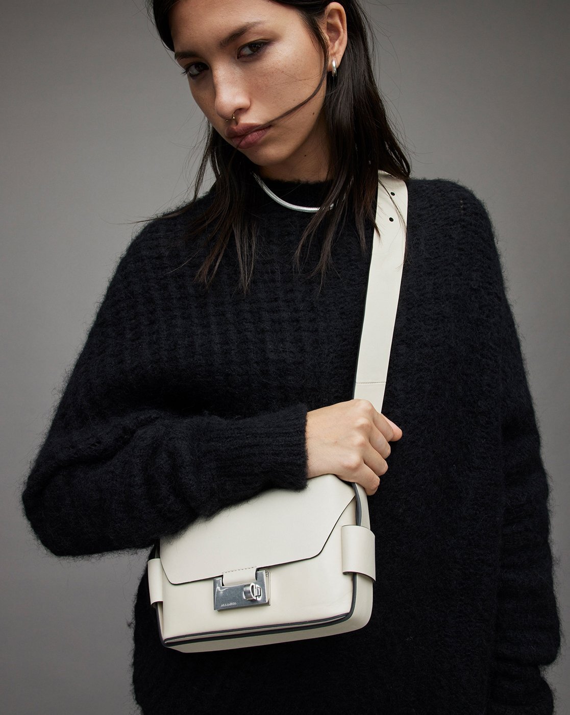 Marni Trunk Shoulder Bag In Off White