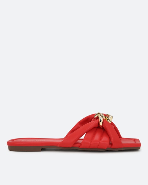 Avenue Shop Burberry Sloane Leather Flat Sandals | Saks Fifth Avenue |  ShopLook