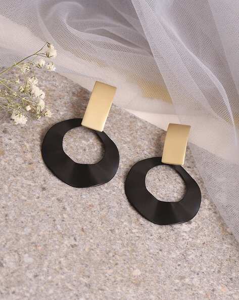 Buy Black Onyx Round Desired Earrings in 18KT Rose Gold Online | ORRA