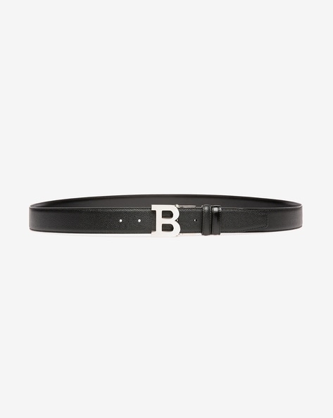 B deals belt buckle