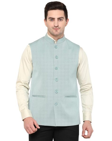 Best Nehru Jackets Under 3000: 6 Best Nehru Jackets Under 3000 in India for  a Dapper Desi Look - The Economic Times