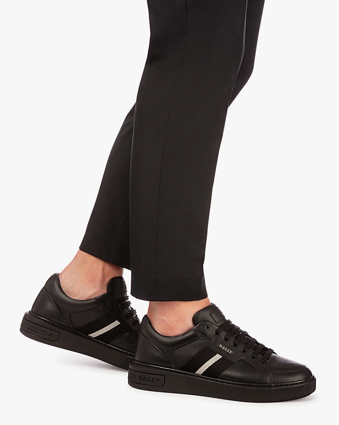 Moony Low-Top Leather Sneakers