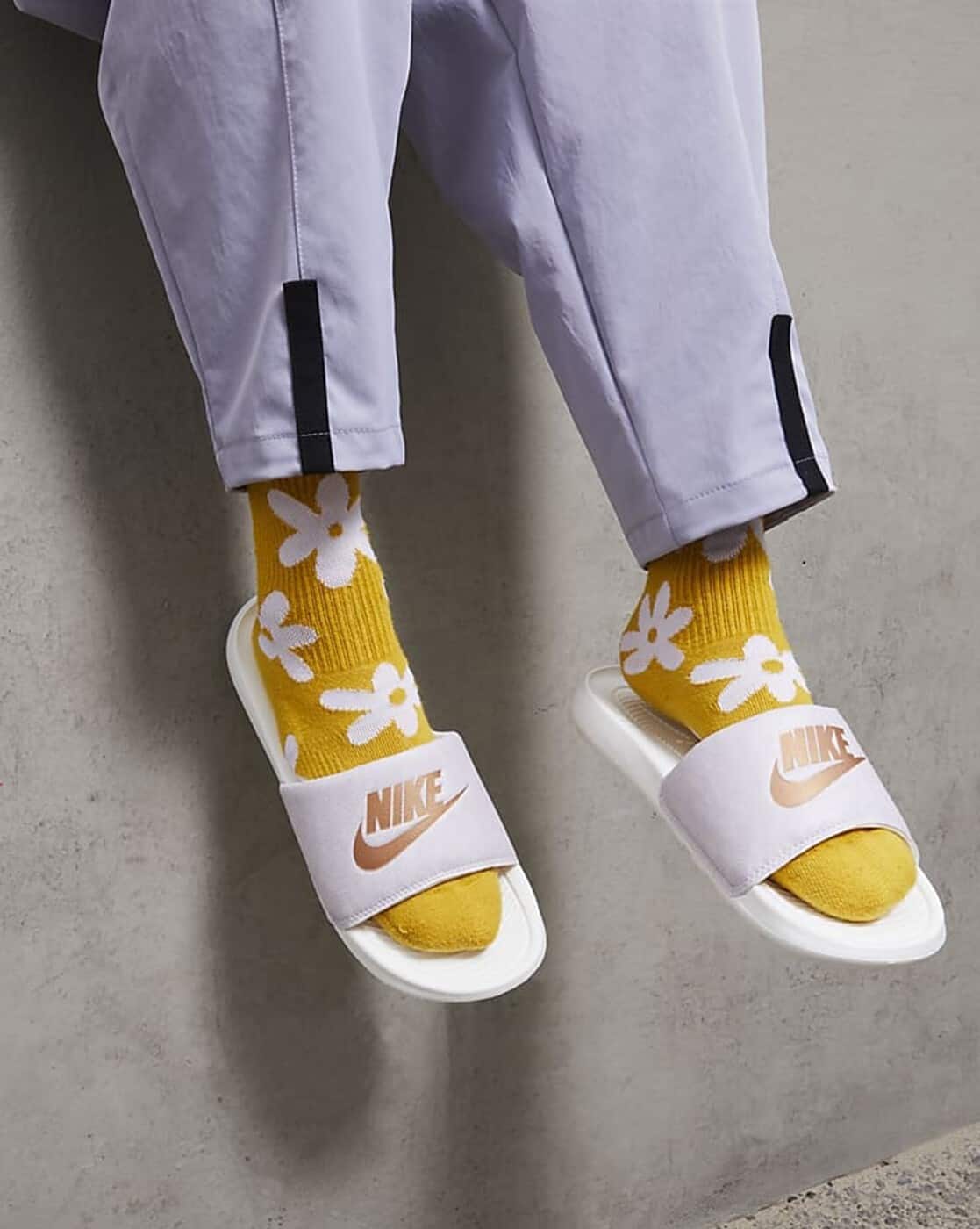 women's nike sunflower shoes