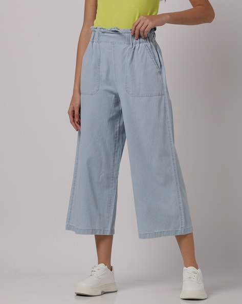 Trendy Wide Leg Jeans for a Stylish Look