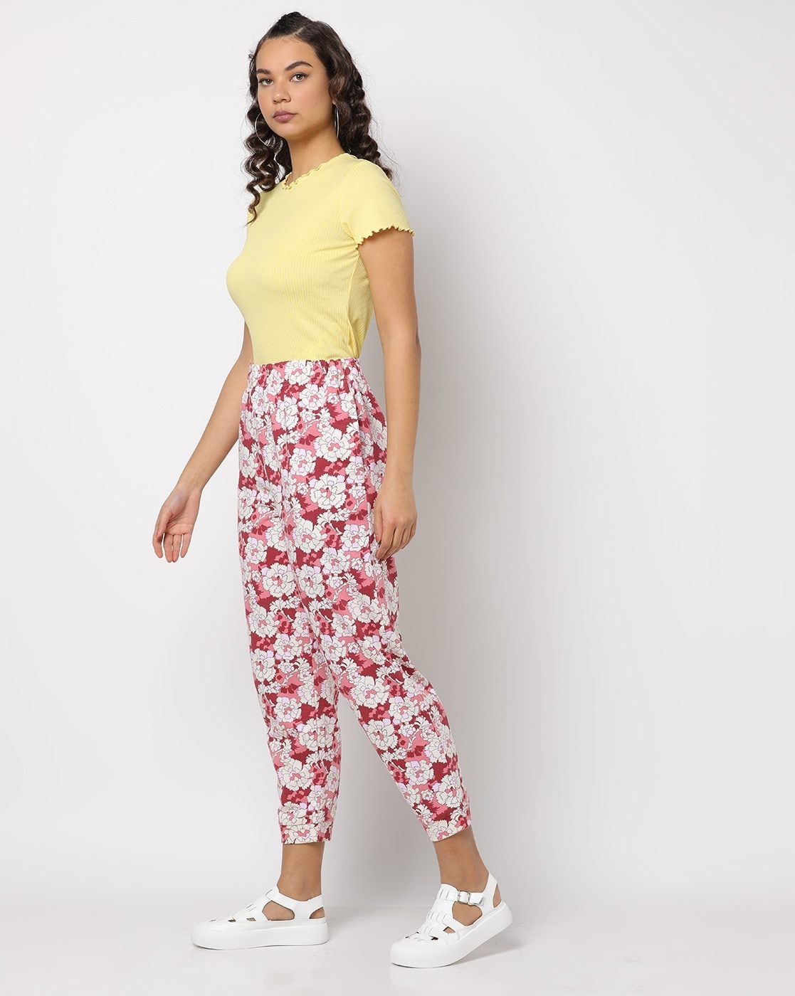 White Floral Printed Pleated Trousers – Amukti - The Women's Ethnic Fashion  Store