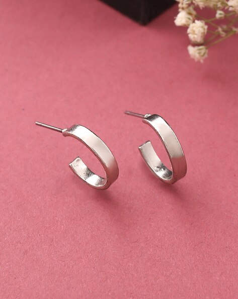 W Earring - Buy W Earring online in India