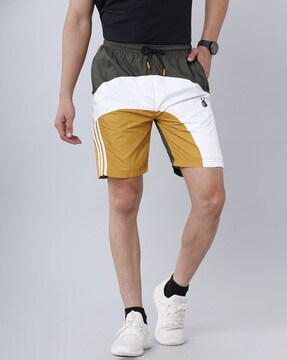 White stag knit shorts store