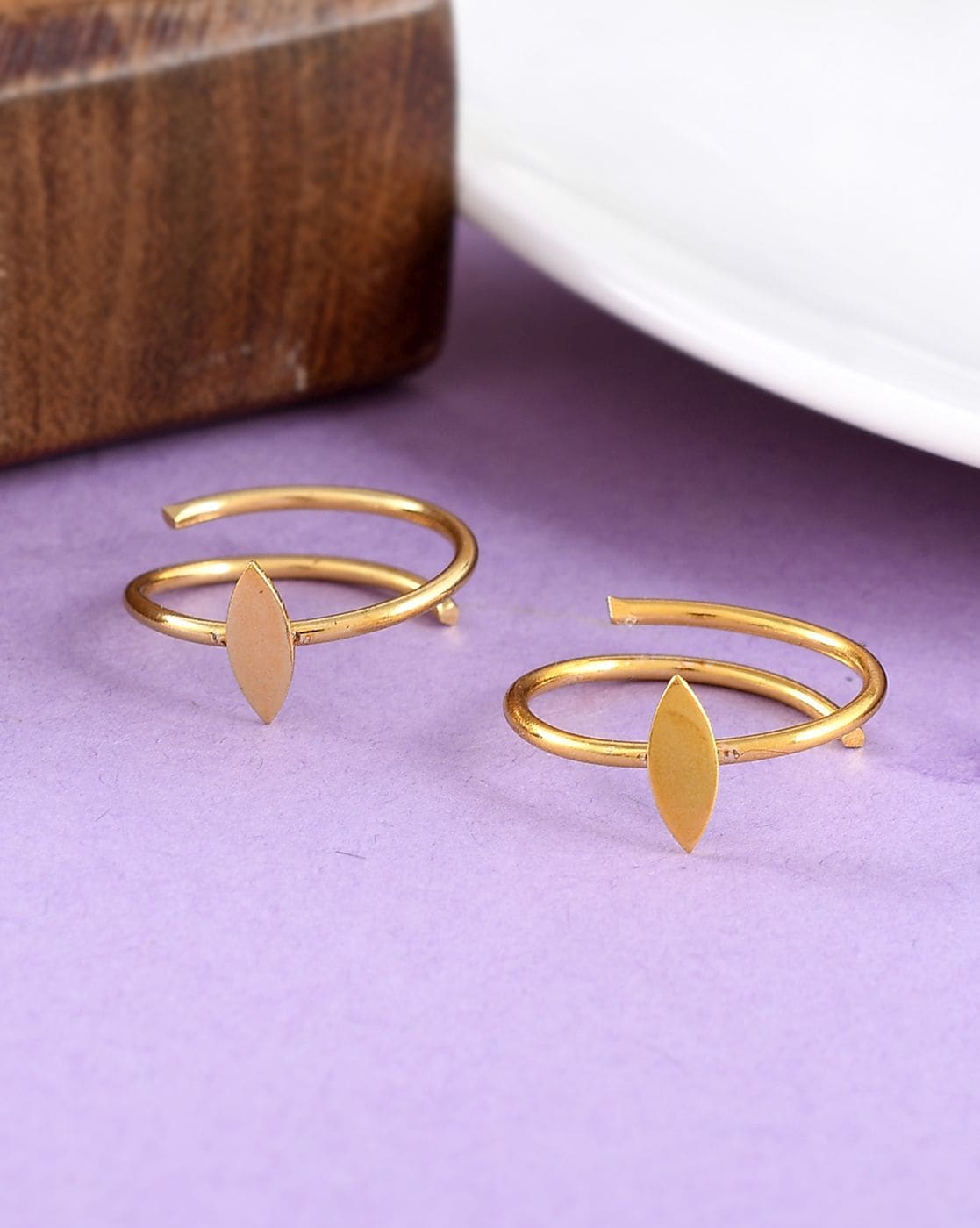 Sukkhi Amazing Golden Gold Plated Pearl Toe Ring for Women - Sukkhi.com