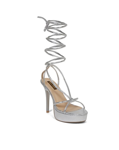 Nwot. Vince camuto gladiator sandals trimmed in silver. | Gladiator sandals,  Gladiator sandals heels, Gladiator