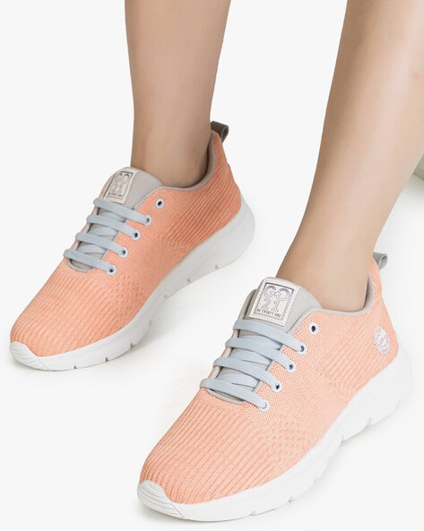 NIKE Women Peach-Coloured React Vision Sneakers Sneakers For Women - Buy  NIKE Women Peach-Coloured React Vision Sneakers Sneakers For Women Online  at Best Price - Shop Online for Footwears in India |