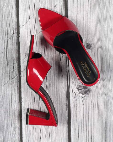 Monrow Pointed-Toe Chunky Heeled Sandals