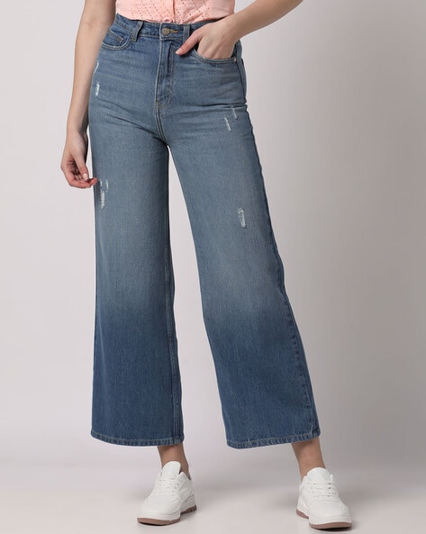Retro 1990s Pants: 90s -Rocky Mountain Clothing Co- Womens slightly faded  black cotton denim slightly tapered leg denim jeans pants with zipper fly  closure with button. Front scoop pockets and no rear