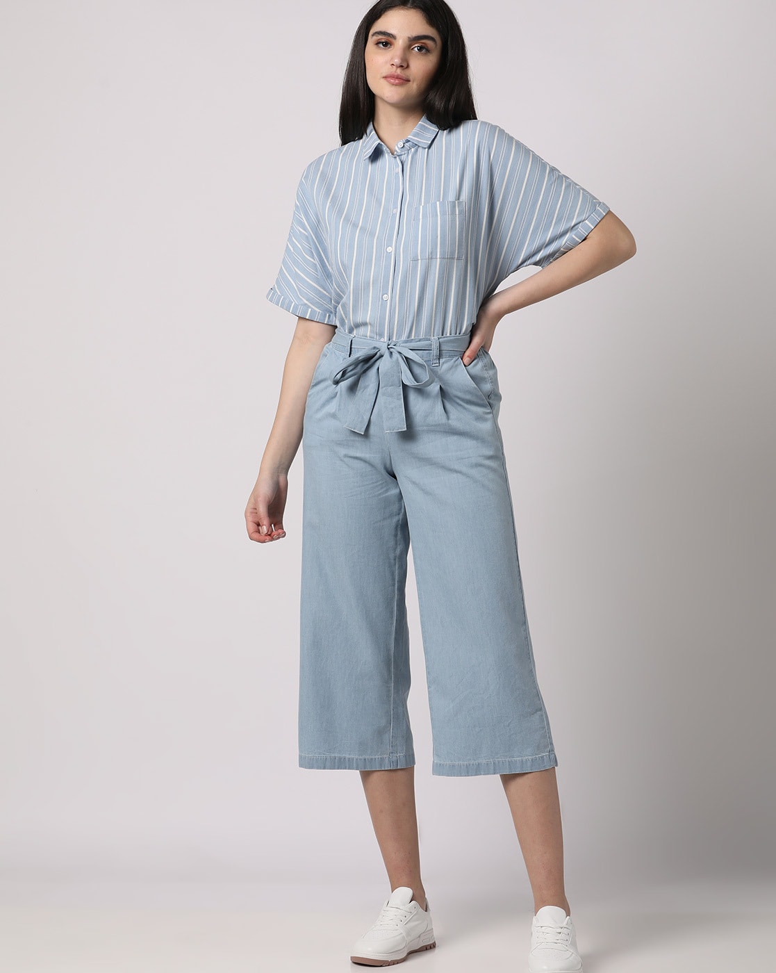 How should I style parallel pants or palazzos for a Western look  Quora