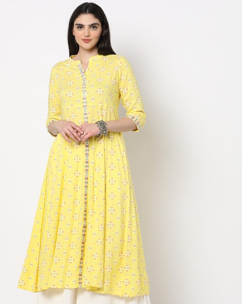 Sun Yellow Dhoti Suit In Crepe Silk And Matching Peplum Kurti | Dress  design patterns, Fashion, Kalki fashion kurti