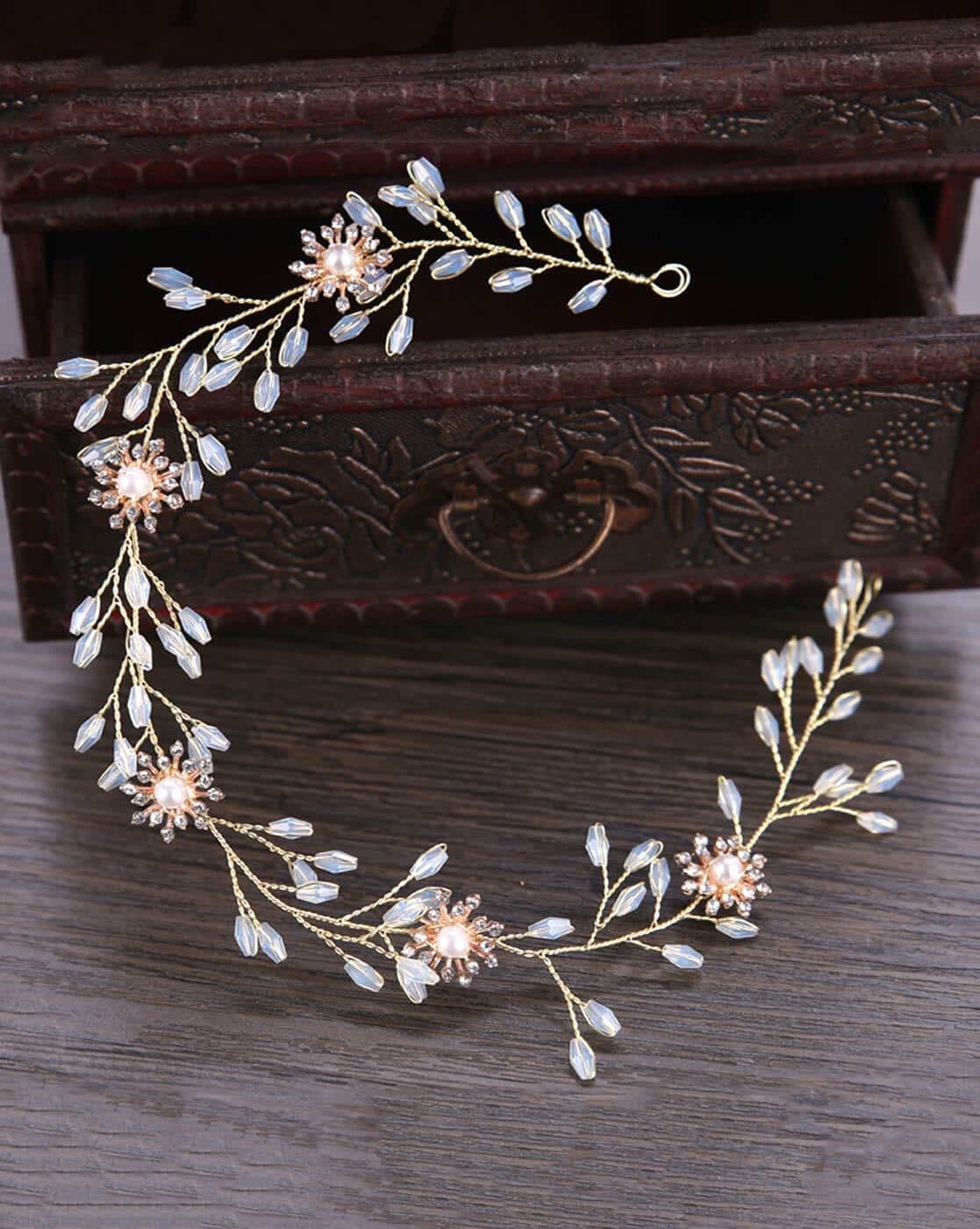Tiara -1117Wx1400H-465655352-multi-