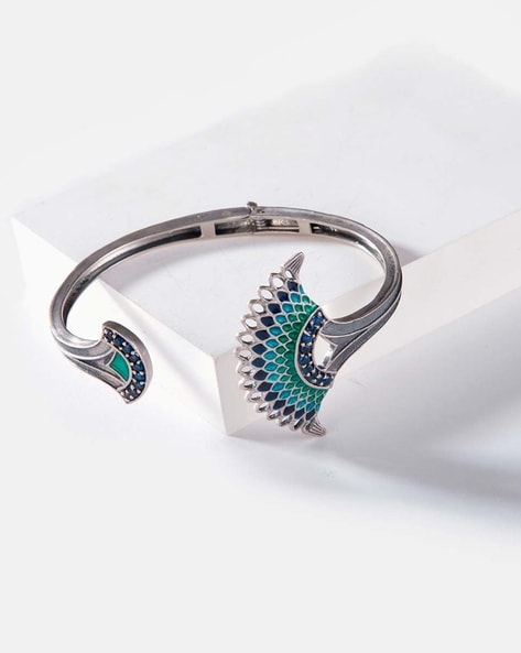 Buy Shaya by CaratLane A Rediscovered Song Bracelet In 925 Silver Online