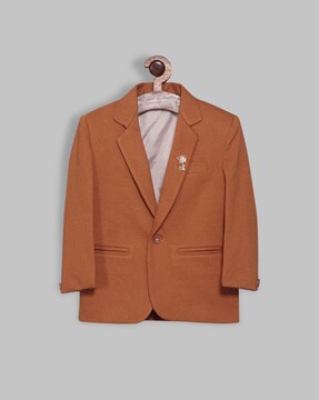 Single-Breasted Blazer with Button Closure