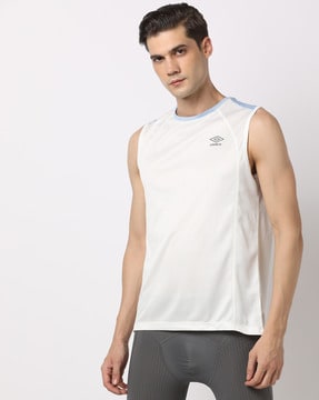 uniqlo brand t shirt