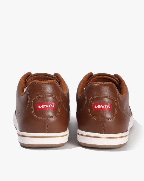 Levi's Mens Piper Brown Plain Sneakers: Buy Levi's Mens Piper Brown Plain  Sneakers Online at Best Price in India | NykaaMan