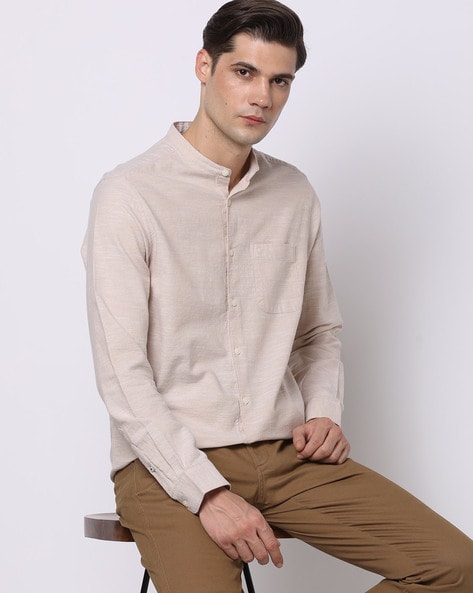 I've always loved the light blue shirt with khakis. Can I pull off this  look? : r/malefashionadvice